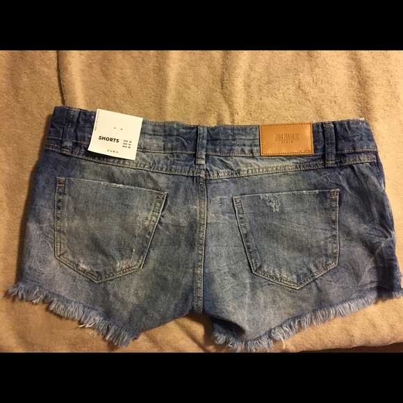 Zara denim shorts - Picture 2 of 3